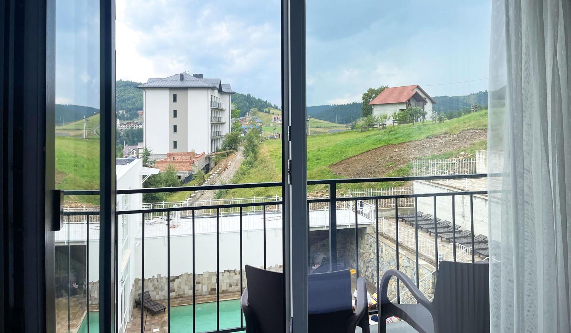 Loft Hotel Bukovel Eksteriør billede